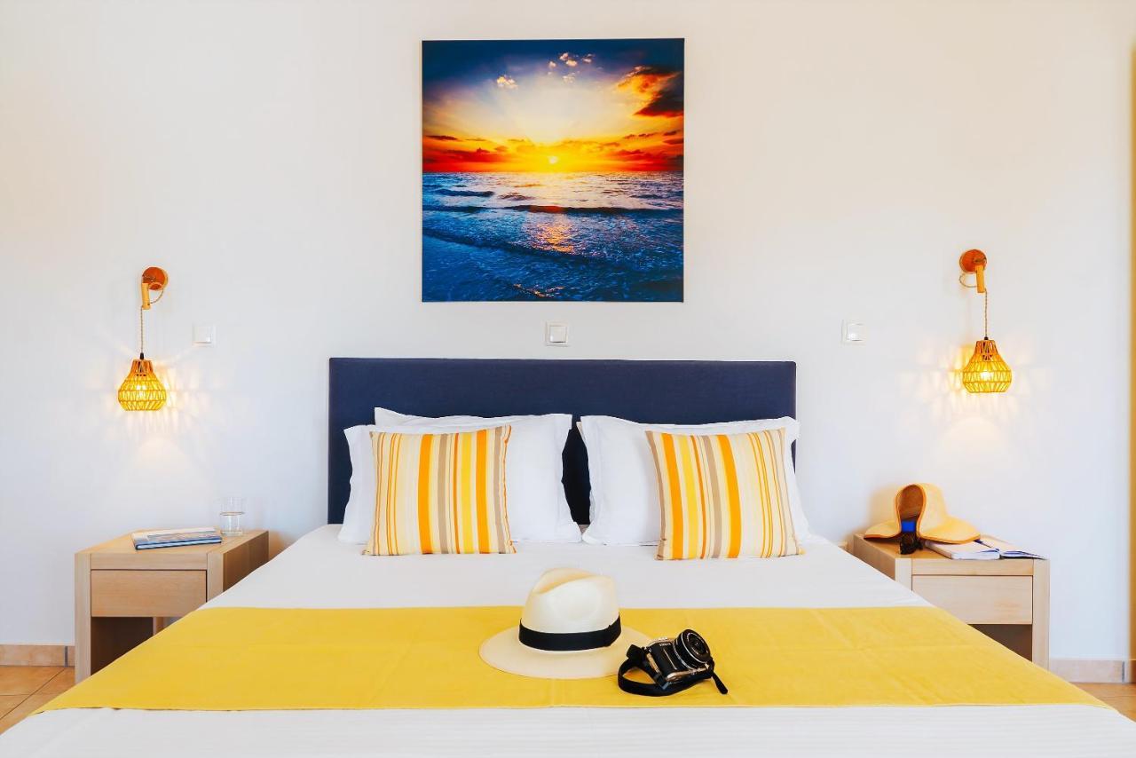 Aelia Apartments & Suites Livadi  Bagian luar foto